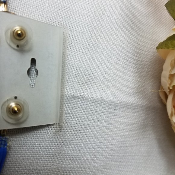 NEW Natasha teal statement  earrings - Picture 3 of 3